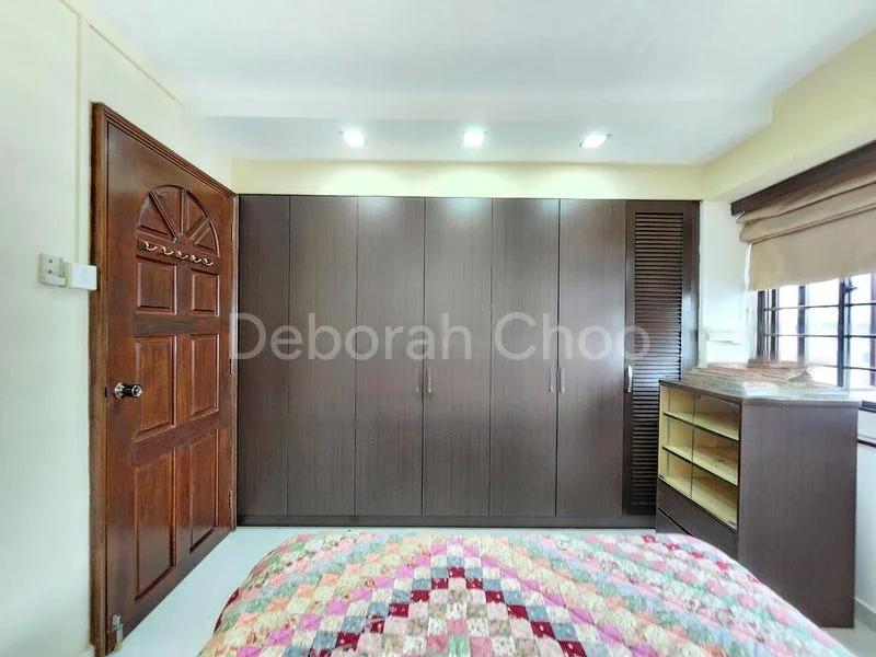 4 Room (4I) HDB for Rent in  161 Mei Ling Street - Image 4